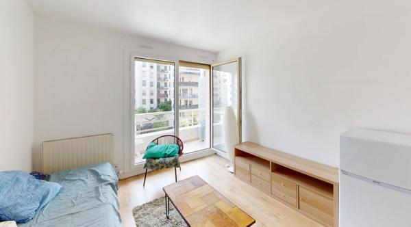 Studio meublé lumineux avec balcon LEVALLOIS