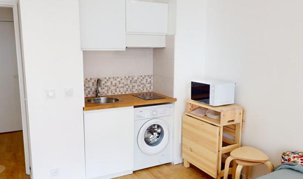 Studio meublé lumineux avec balcon LEVALLOIS