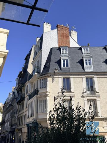 HYPER CENTRE - DUPLEX AU DERNIER ÉTAGE