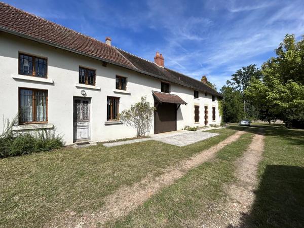 Vente Ferme 7 pièces 250 m2 à Sermoise-sur-Loire