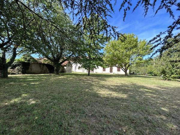 Vente Ferme 7 pièces 250 m2 à Sermoise-sur-Loire