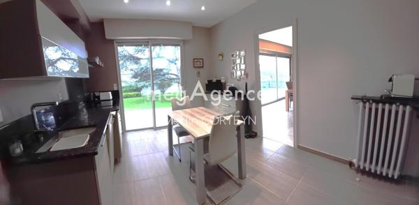 Maison à LE VIVIER-SUR-MER, 35960 - 5 pièces 135m²