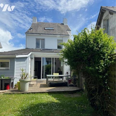 A VENDRE - LA TURBALLE SECTEUR TREVERE - MAISON T6
Dans secteur résidentiel, à 1.5 km de la pl...