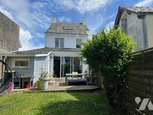 A VENDRE - LA TURBALLE SECTEUR TREVERE - MAISON T6
Dans secteur résidentiel, à 1.5 km de la pl...