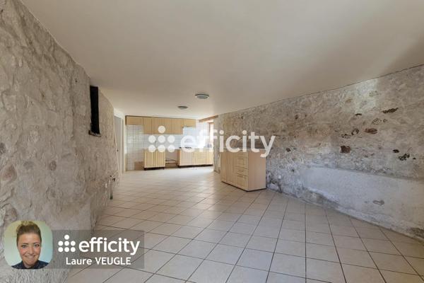 Maison
         5 pièces
        - 140 m² Bien prestige 459 000 € *