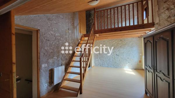 Maison
         5 pièces
        - 140 m² Bien prestige 459 000 € *