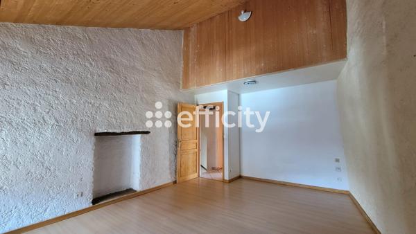 Maison
         5 pièces
        - 140 m² Bien prestige 459 000 € *
