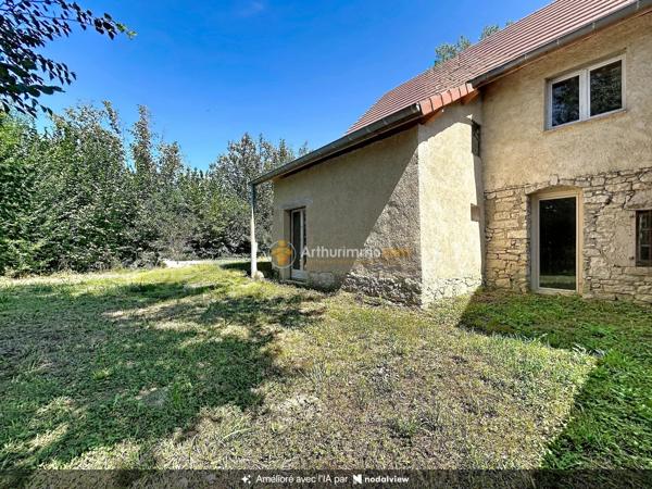 Vente                                                      Maison
                        
                     7 pièces                      140 m2                     à Morestel