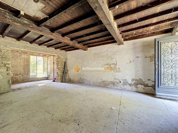 Vente                                                      Maison
                        
                     7 pièces                      140 m2                     à Morestel