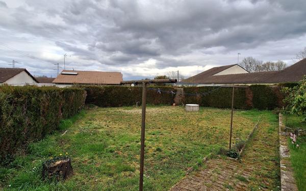 Maison à vendre    4 pièces •  Saint-Hilaire-de-Court