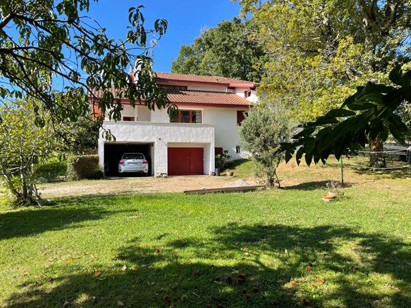 Bidart : Villa d'architecte avec vue montagnes et fort potentiel familial, Bidart 64210