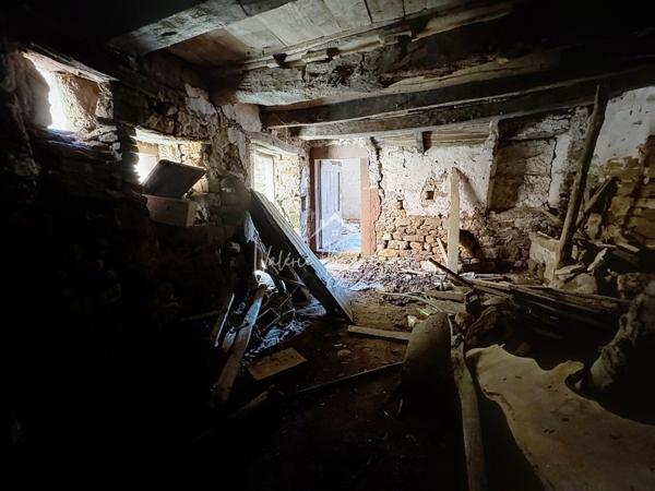 Saint-Affrique (12400) Maison de village en pierres à rénover – Fort potentiel