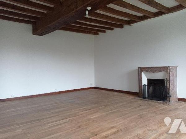 Maison dans un hameau à vendre