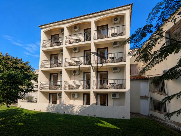 Moriani-Plage — Propriété de 351 m², plage et commerces à pied