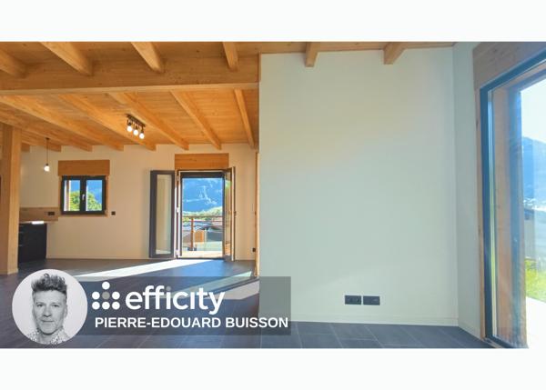 Maison
         7 pièces
        - 150 m² 750 000 € *