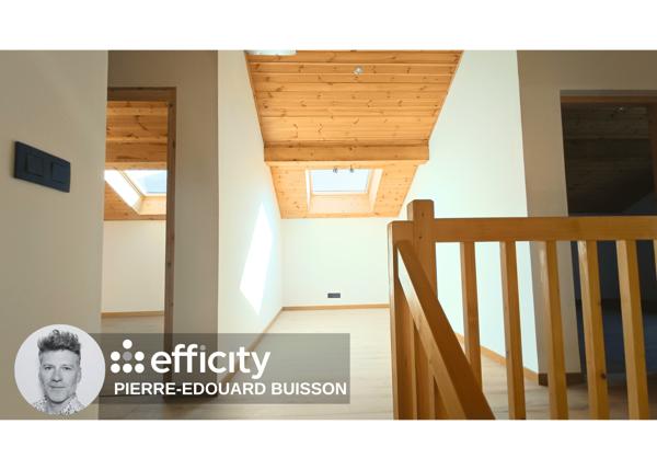 Maison
         7 pièces
        - 150 m² 750 000 € *