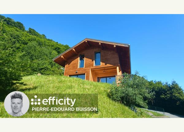 Maison
         7 pièces
        - 150 m² 750 000 € *