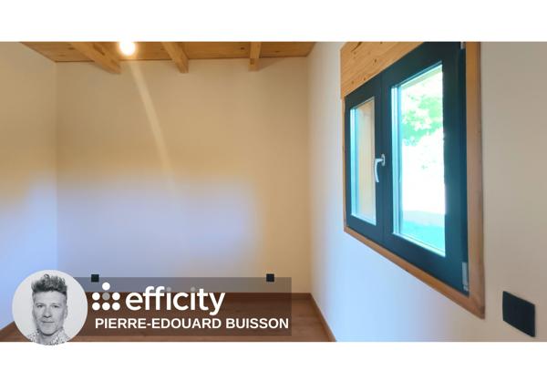 Maison
         7 pièces
        - 150 m² 750 000 € *