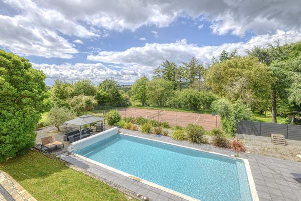 Vente Maison240 m² - 7 Pièces - MAUVES SUR LOIRE (44470)