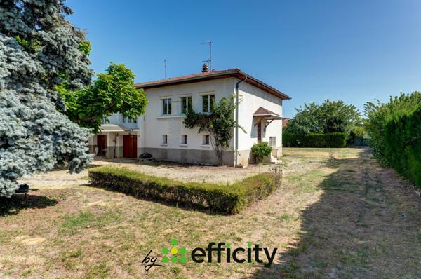 Maison
         5 pièces
        - 105 m² Exclusivité 319 000 € *