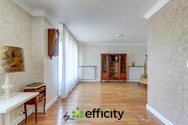 Maison
         5 pièces
        - 105 m² Exclusivité 319 000 € *