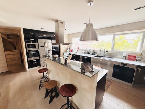 T4 en duplex 143m2 avec terrasse