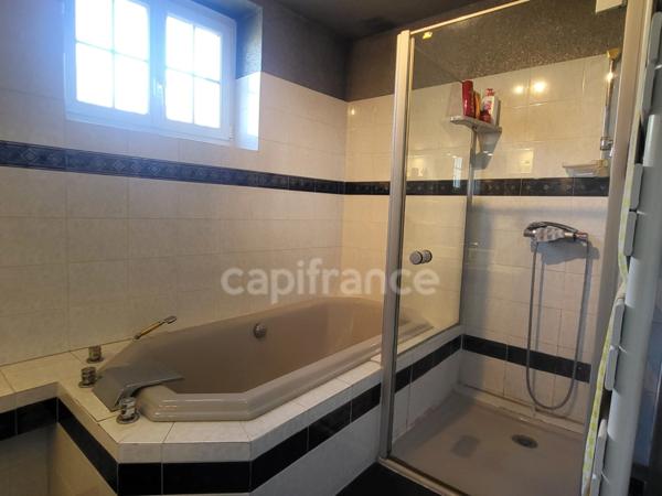 Dpt Val d'Oise (95), à vendre maison en pierres à AUVERS SUR OISE - 160 m2 habitable - Terrain 600 m2