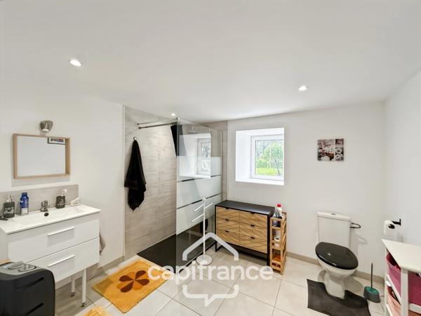 Maison à vendre proche Pontivy – 85 m² – 2 chambres – terrain 807 m² – garage – fort potentiel