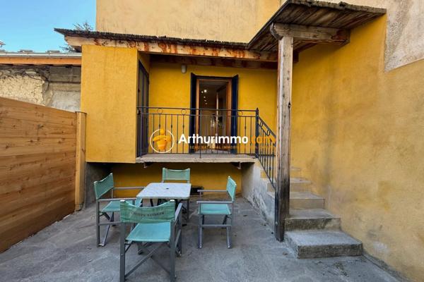 Location                                                      Appartement
                        
                     1 pièces                      16 m2                     à Guillestre