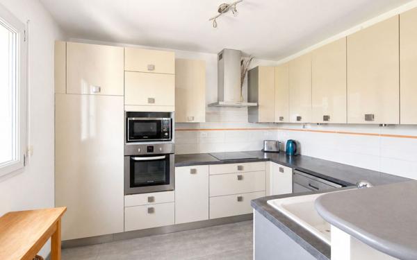 Maison à vendre    7 pièces • 162,81 m2 La Calmette