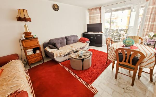 Appartement à vendre    2 pièces • 47 m2 Nice