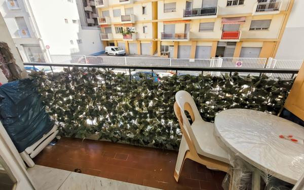 Appartement à vendre    2 pièces • 47 m2 Nice
