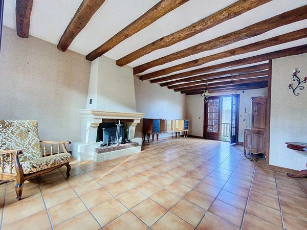 Grande et belle maison à vendre Beaulieu Sur Dordogne 158m2 - 5 Chambres - beaux volumes - garage - sous-sol complet - terrasses - Vue dégagée