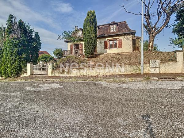 Grande et belle maison à vendre Beaulieu Sur Dordogne 158m2 - 5 Chambres - beaux volumes - garage - sous-sol complet - terrasses - Vue dégagée