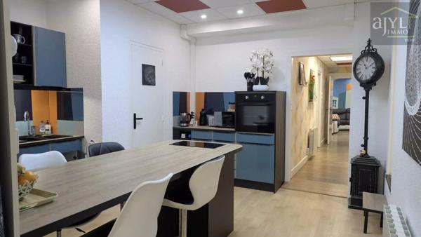 Appartement
         4 pièces
        - 107 m² 169 000 € *