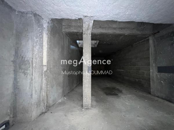 Parking à MANTES-LA-VILLE, 78711 -