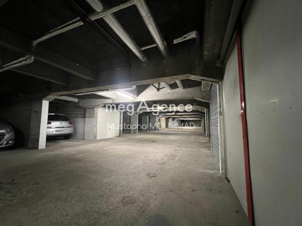 Parking à MANTES-LA-VILLE, 78711 -