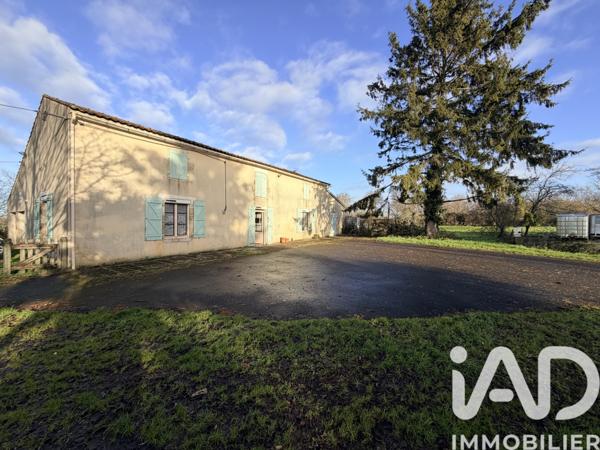 Maison à vendre 9 pièces 215 m² Chantonnay