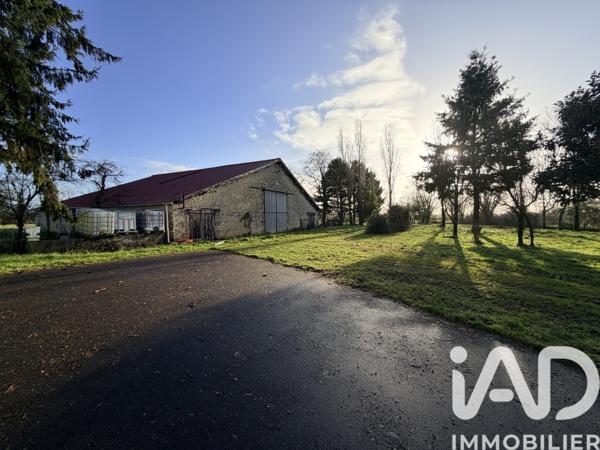 Maison à vendre 9 pièces 215 m² Chantonnay