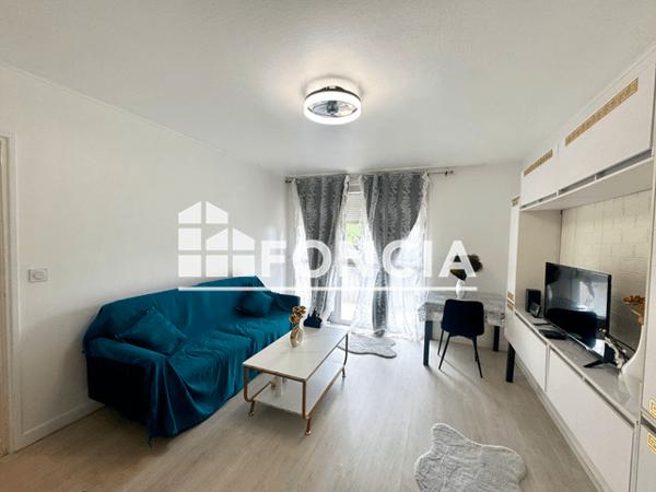 Location Appartement meublé 2 pièces 61 m² - St Etienne Du Rouvray 76800