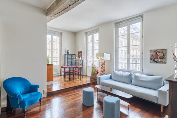 A vendre - appartement - 57 m² - Paris  - 75007 - Carré des Antiquaires