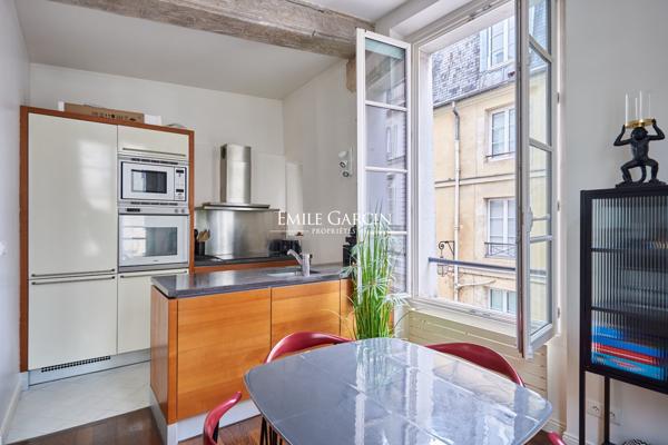 A vendre - appartement - 57 m² - Paris  - 75007 - Carré des Antiquaires