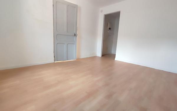 Maison à vendre    4 pièces •  Le Collet-de-Dèze