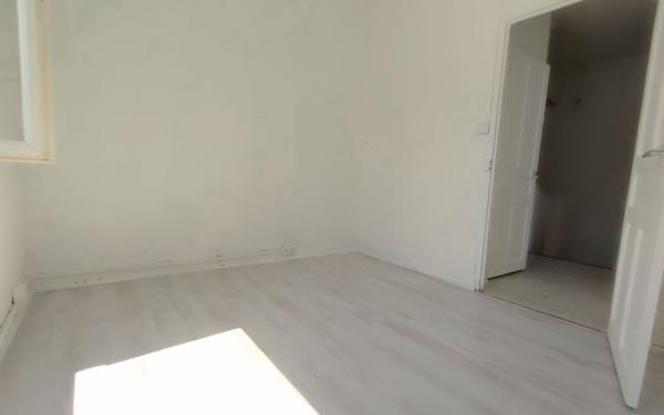 Maison à vendre    4 pièces •  Le Collet-de-Dèze