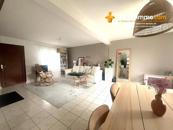 Location                                                      Maison
                        
                     5 pièces                      116 m2                     à Châteaubourg
