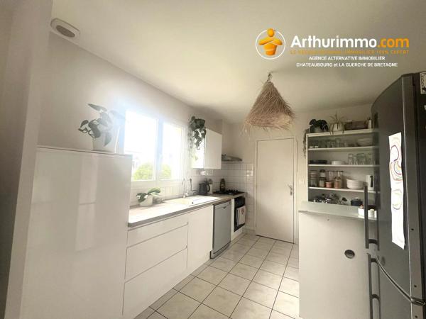 Location                                                      Maison
                        
                     5 pièces                      116 m2                     à Châteaubourg
