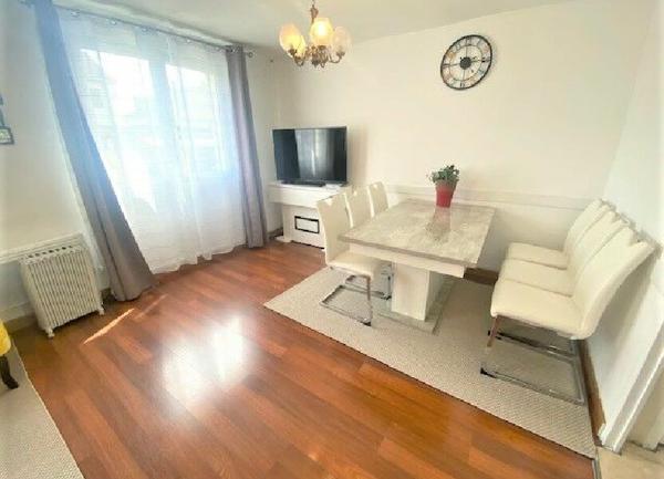 Maison à vendre    3 pièces •  Le Bourget