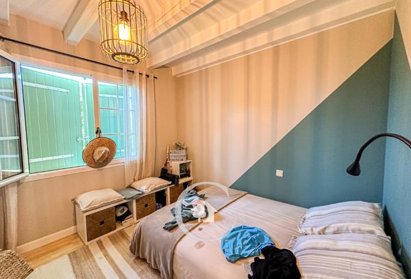 Saint-Germain-du-Puch (33750) VILLA T5 - 5 CHAMBRES - PISCINE - STUDIO INDEPENDANT - GARAGE XL