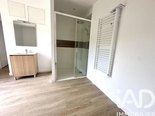 Location appartement 2 pièces 33 m² Villeneuve-l'Archevêque
