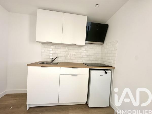 Location appartement 2 pièces 33 m² Villeneuve-l'Archevêque